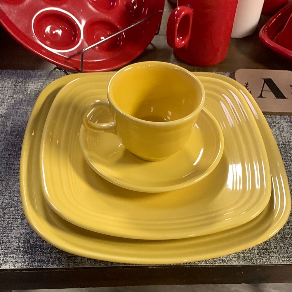 Fiesta Sunflower Yellow 4pcs Setting